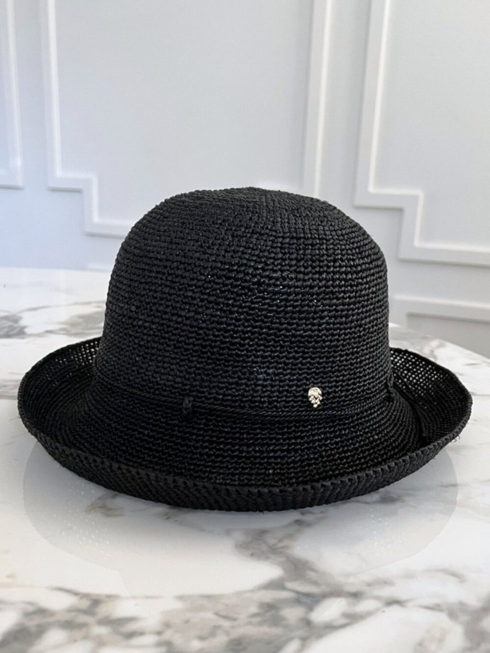 NWT - Helen Kaminski Provence 8 Raffia Hat - Charcoal👒